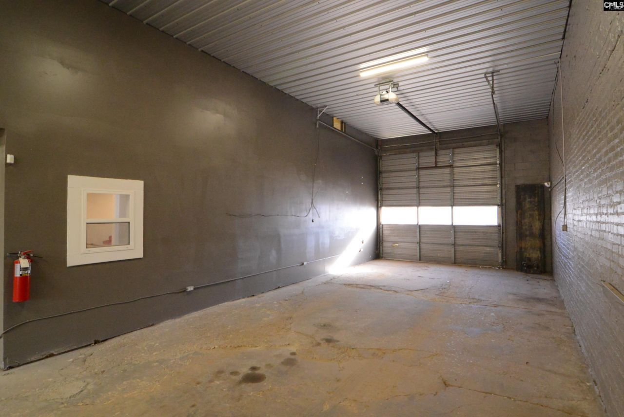 130 E Dekalb Street Photo 11