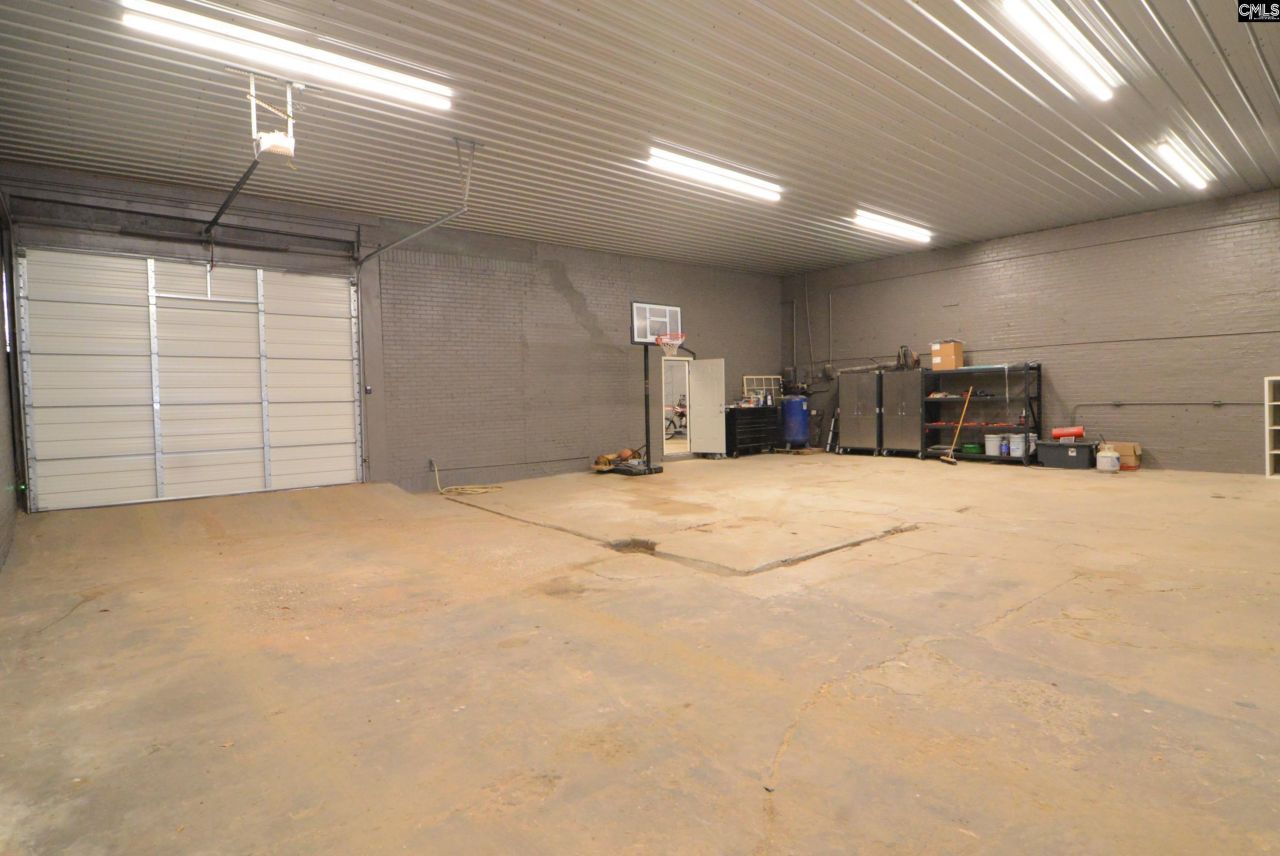 130 E Dekalb Street Photo 13