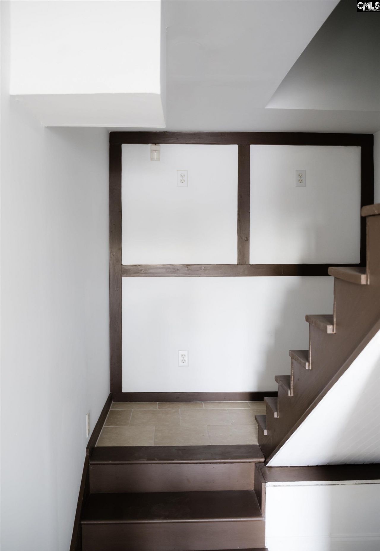 130 E Dekalb Street Photo 38