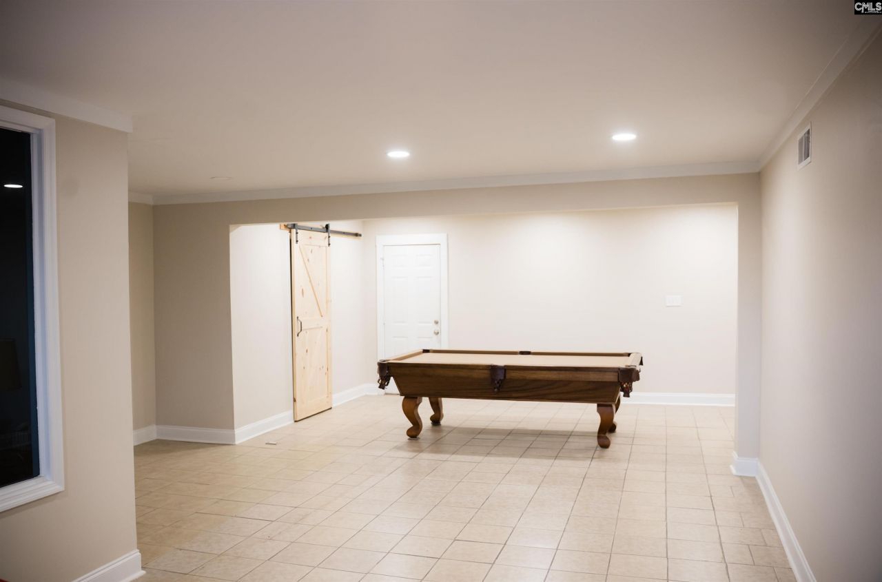 130 E Dekalb Street Photo 39