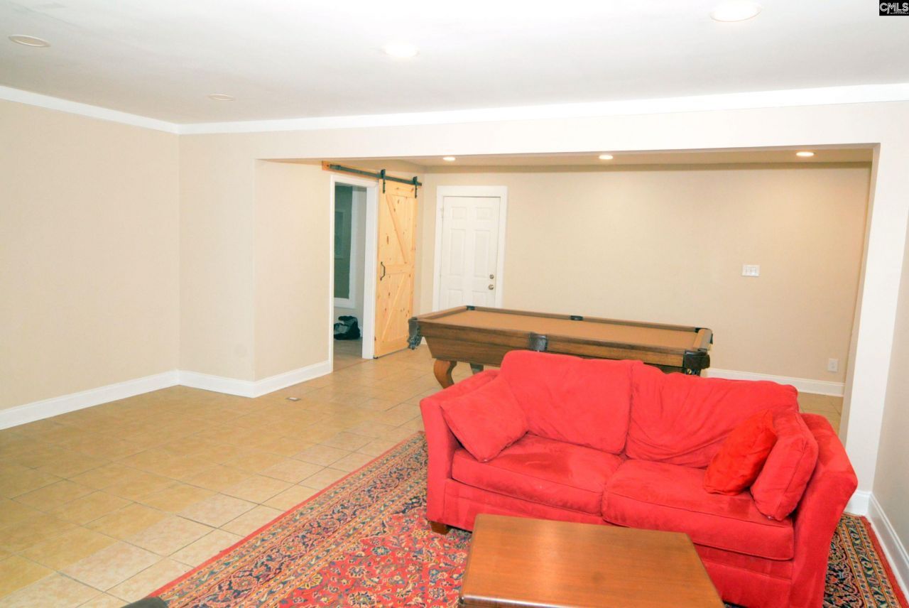 130 E Dekalb Street Photo 5