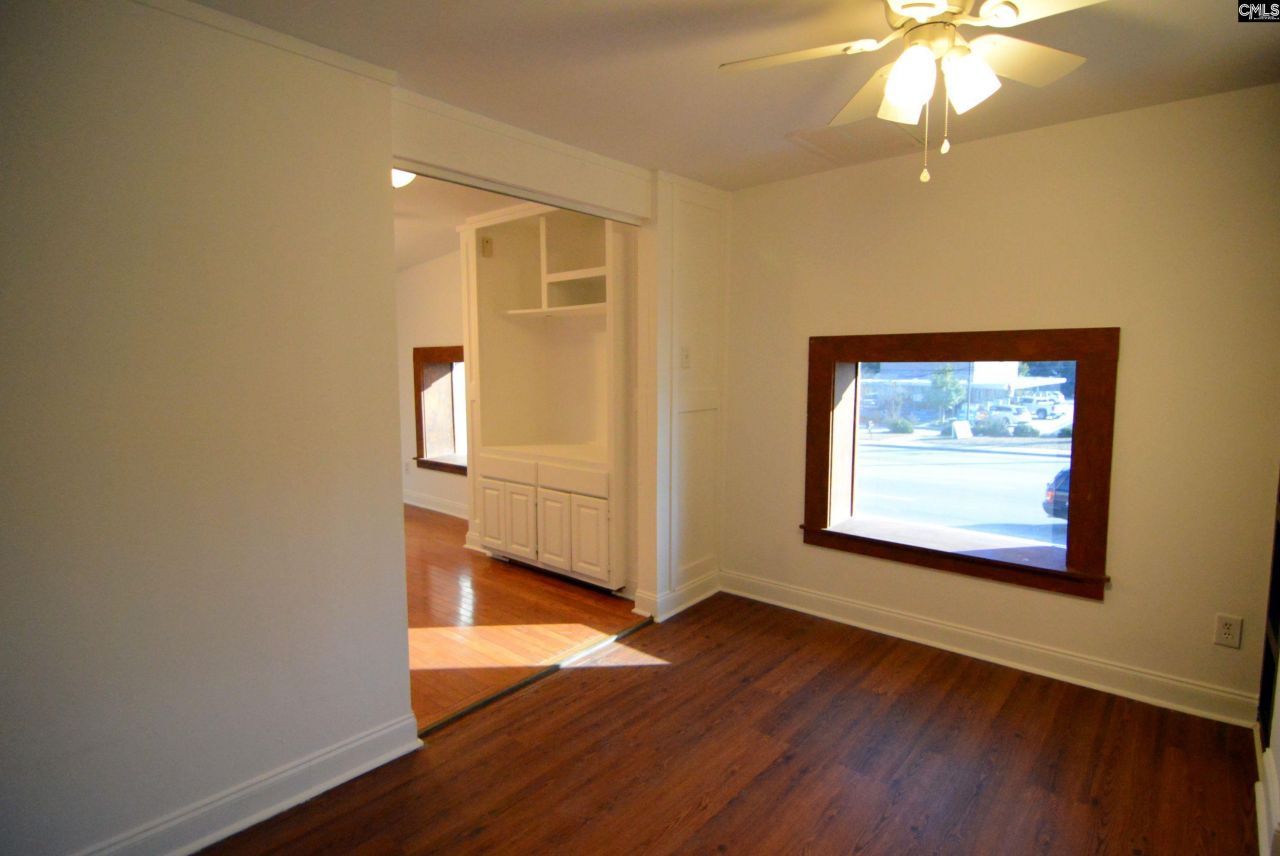 130 E Dekalb Street Photo 7