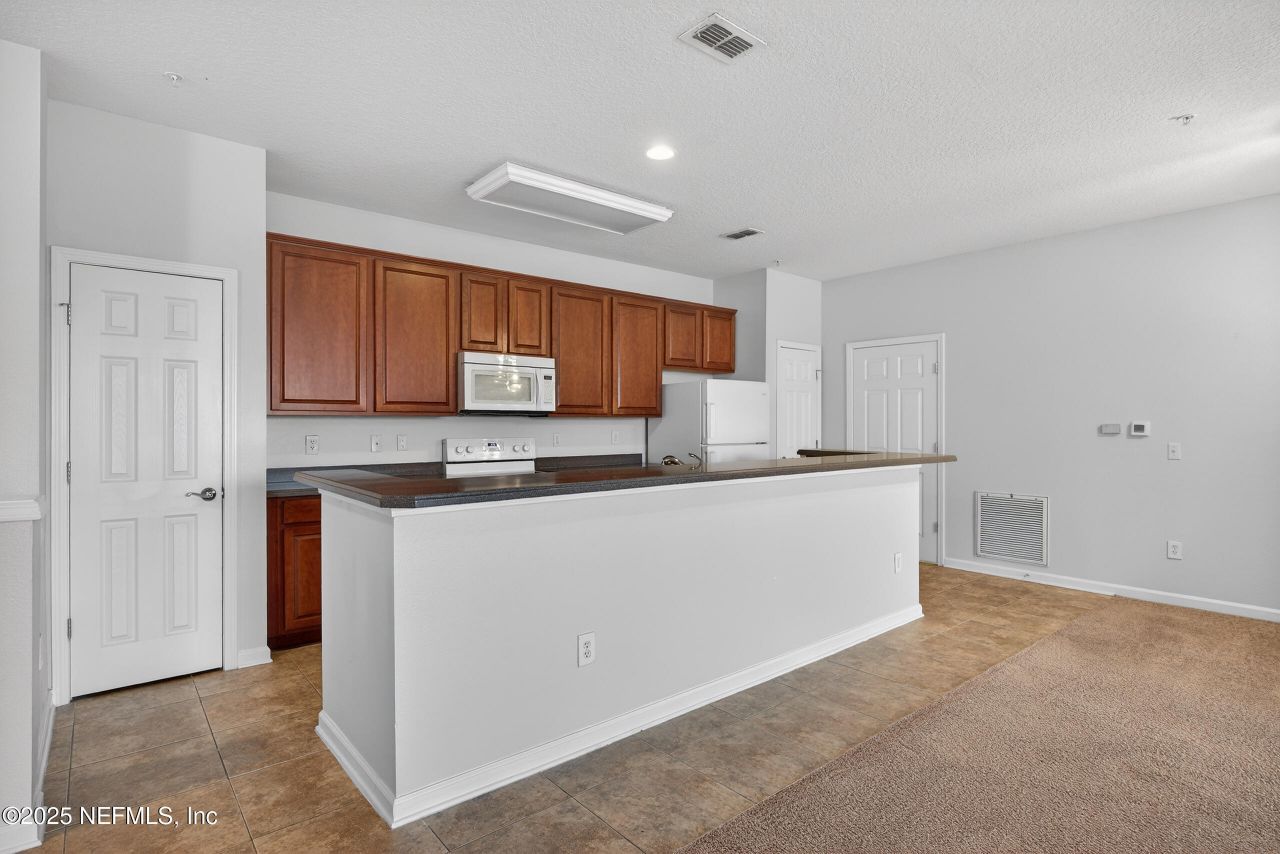 11251 Campfield Drive, Unit 2305, Jacksonville, FL 32256 Photo