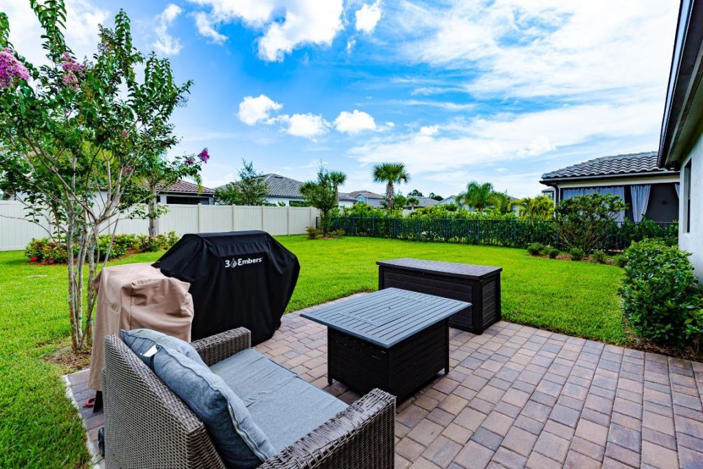 519 SE Villandry Way, Port Saint Lucie, FL 34984 Photo