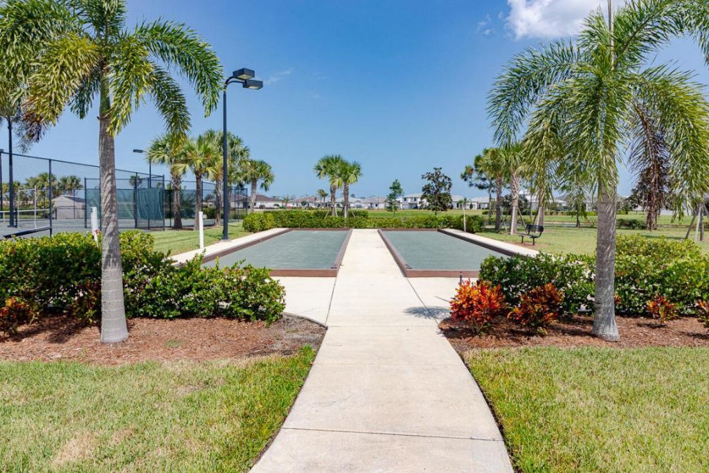 519 SE Villandry Way, Port Saint Lucie, FL 34984 Photo