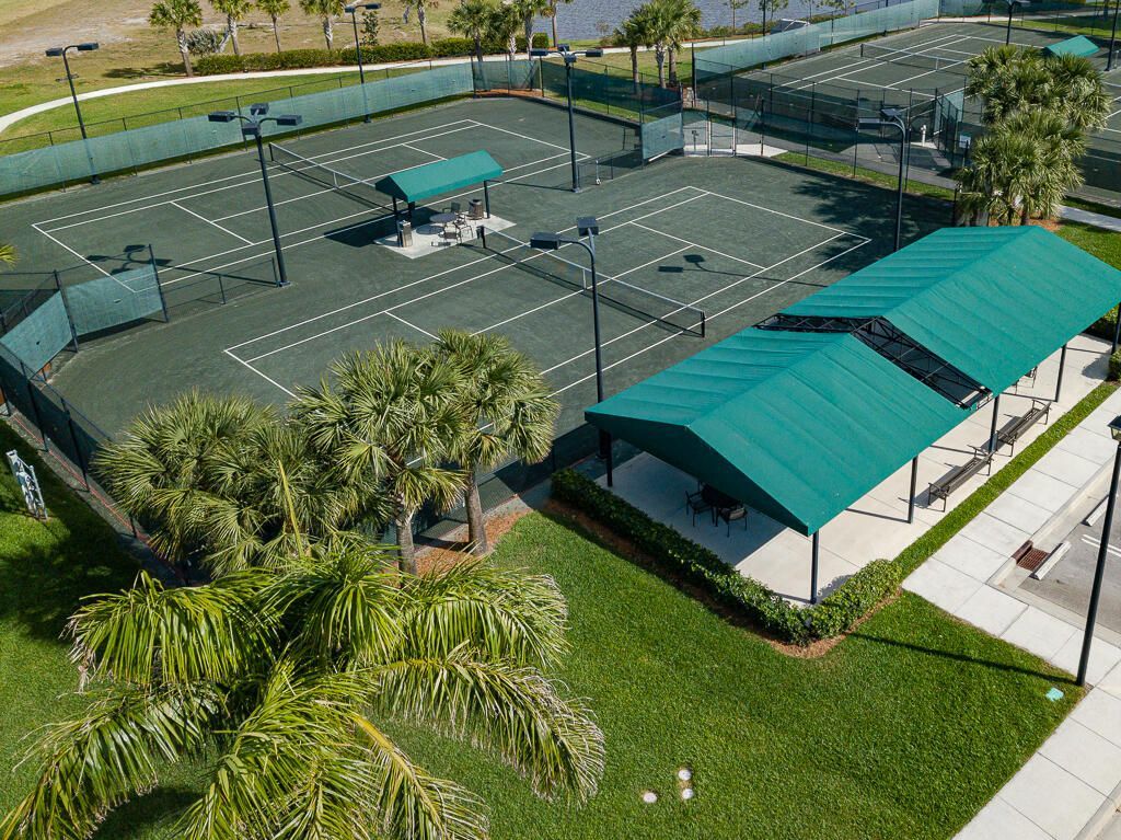 519 SE Villandry Way, Port Saint Lucie, FL 34984 Photo