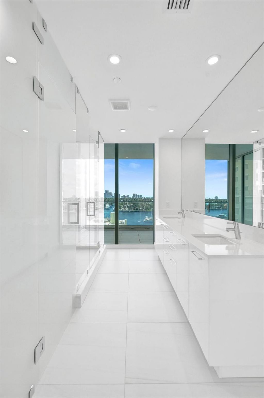 153 N Seabreeze, Unit 504-S, Fort Lauderdale, FL 33304 Photo