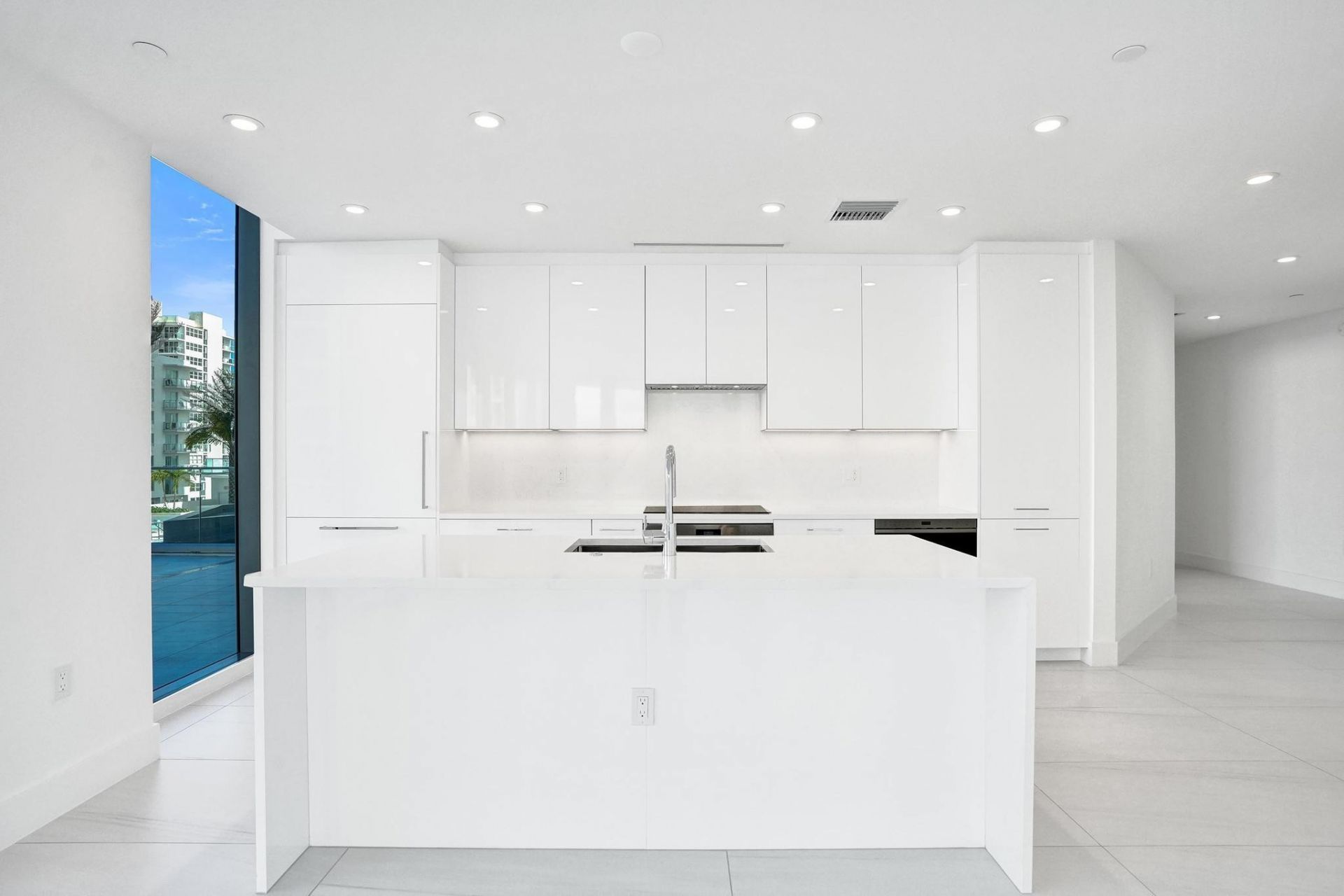 153 N Seabreeze, Unit 504-S, Fort Lauderdale, FL 33304 Photo