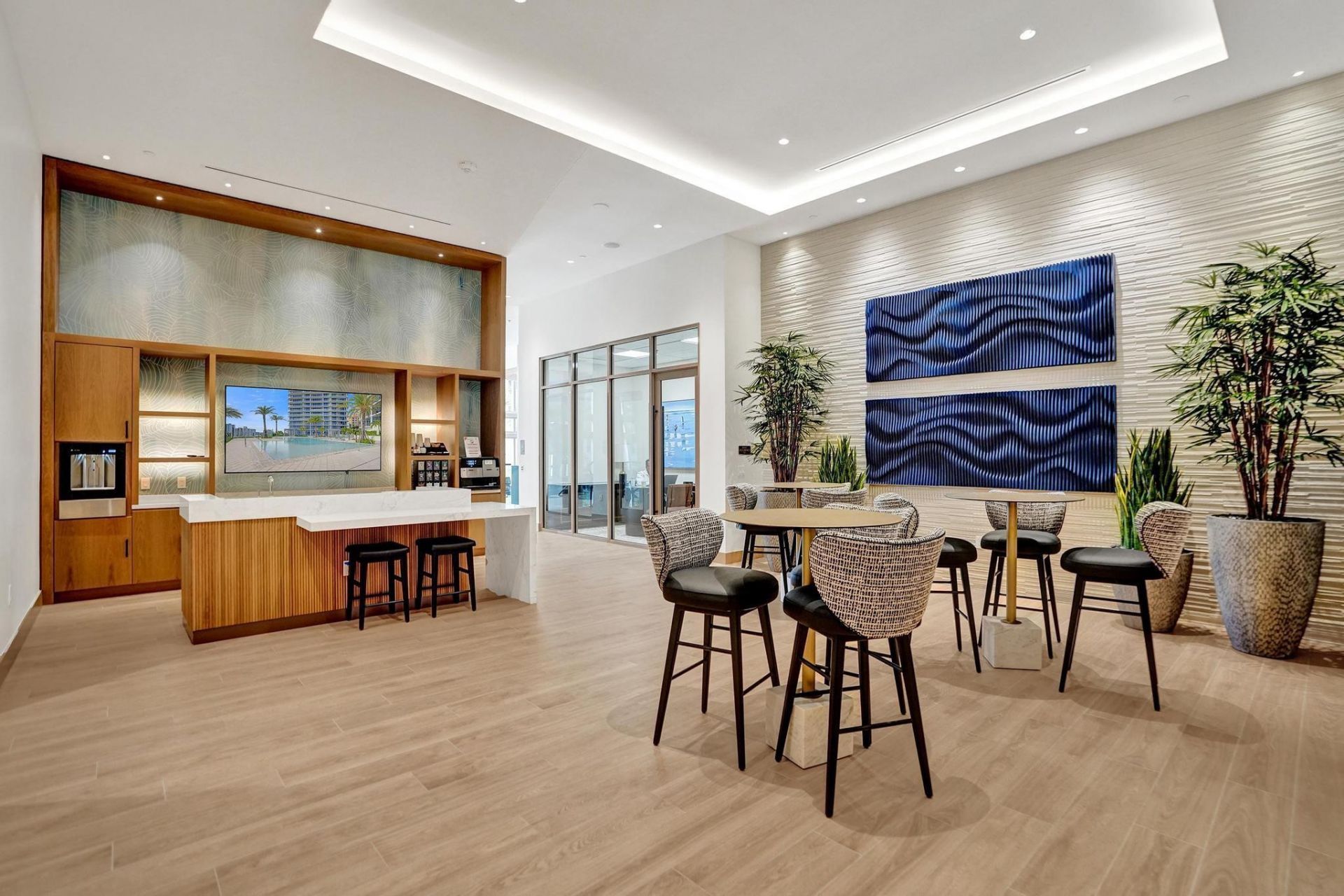 153 N Seabreeze, Unit 504-S, Fort Lauderdale, FL 33304 Photo