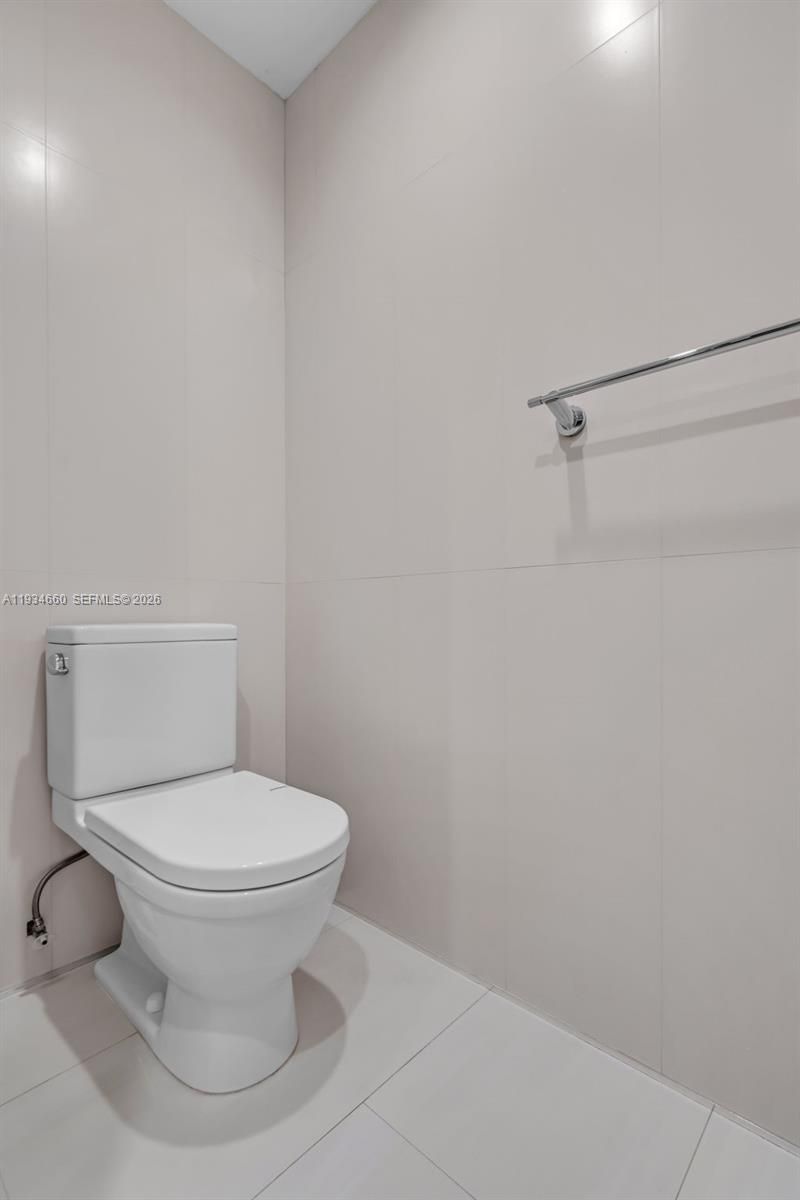 900 Biscayne Blvd , Unit 2312, Miami, FL 33132 Photo