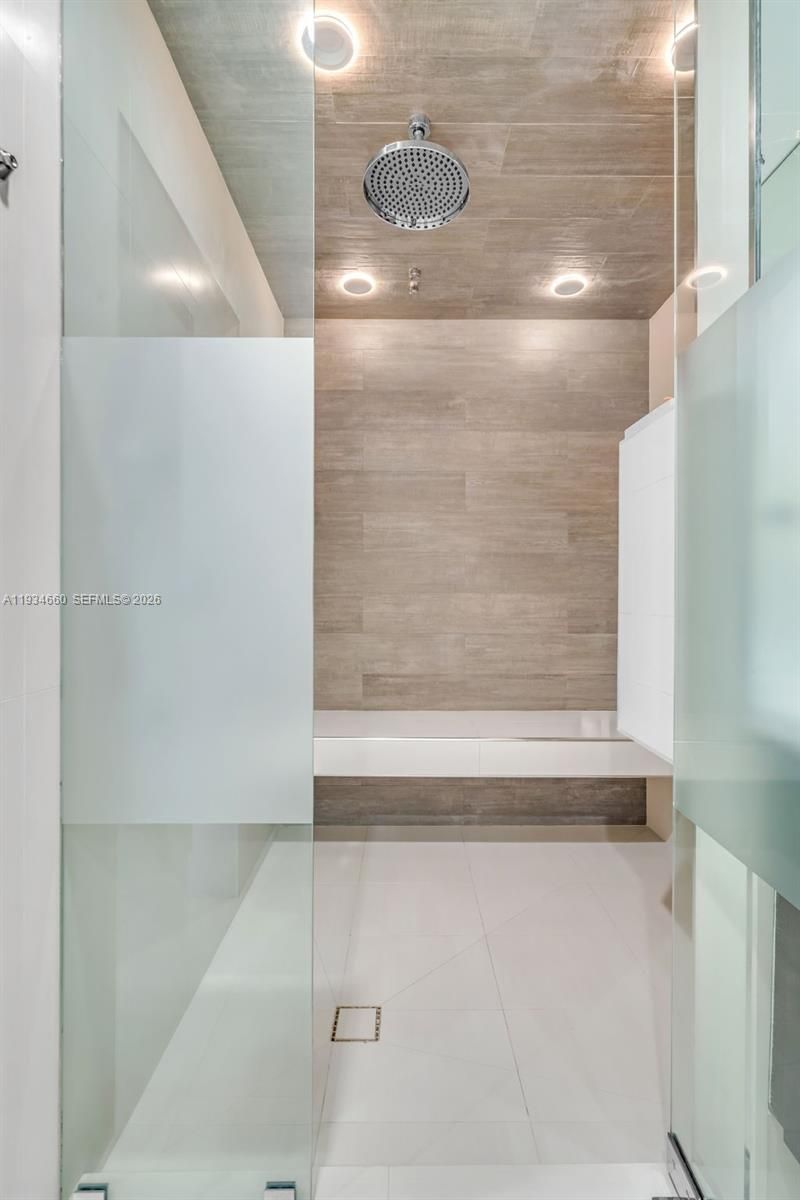 900 Biscayne Blvd , Unit 2312, Miami, FL 33132 Photo