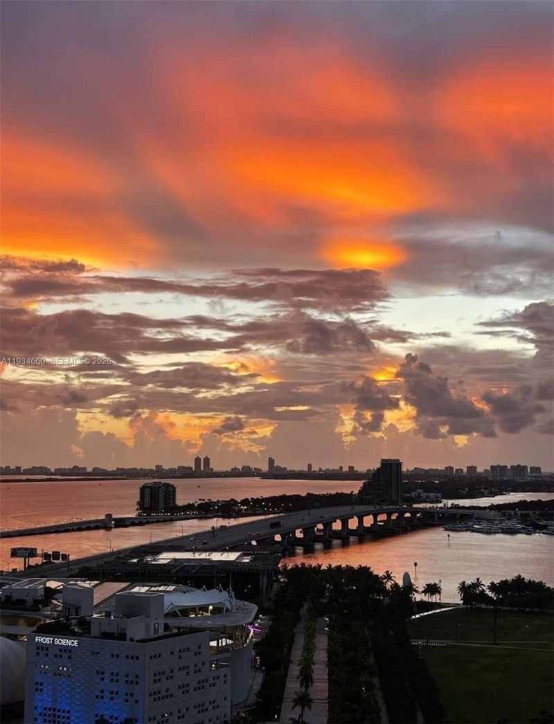 900 Biscayne Blvd , Unit 2312, Miami, FL 33132 Photo