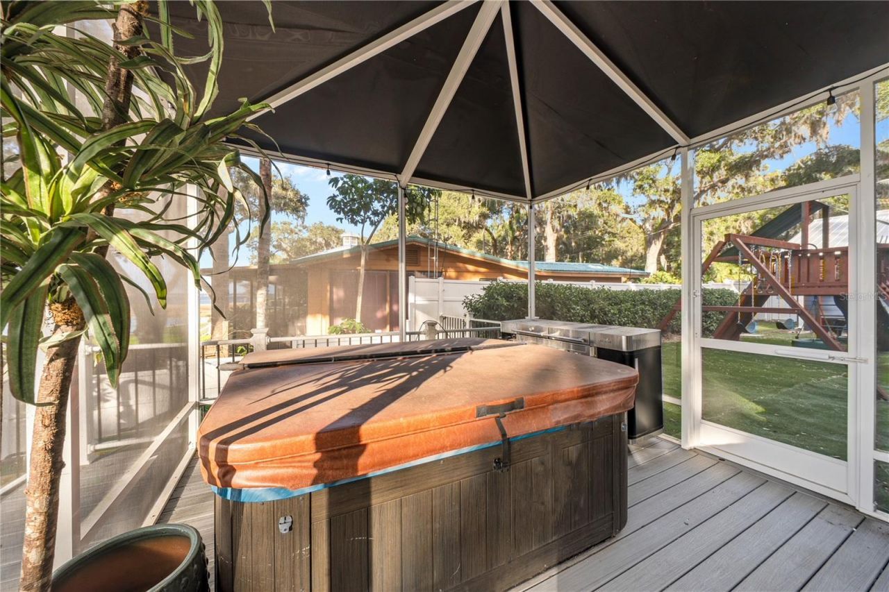 15340 SE 140th Avenue Road, Weirsdale, FL 32195 Photo