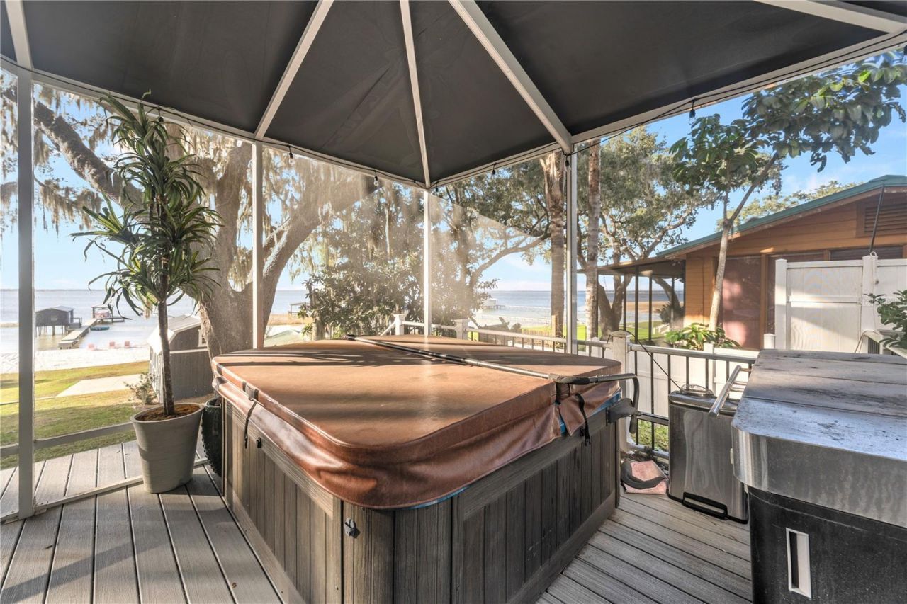 15340 SE 140th Avenue Road, Weirsdale, FL 32195 Photo