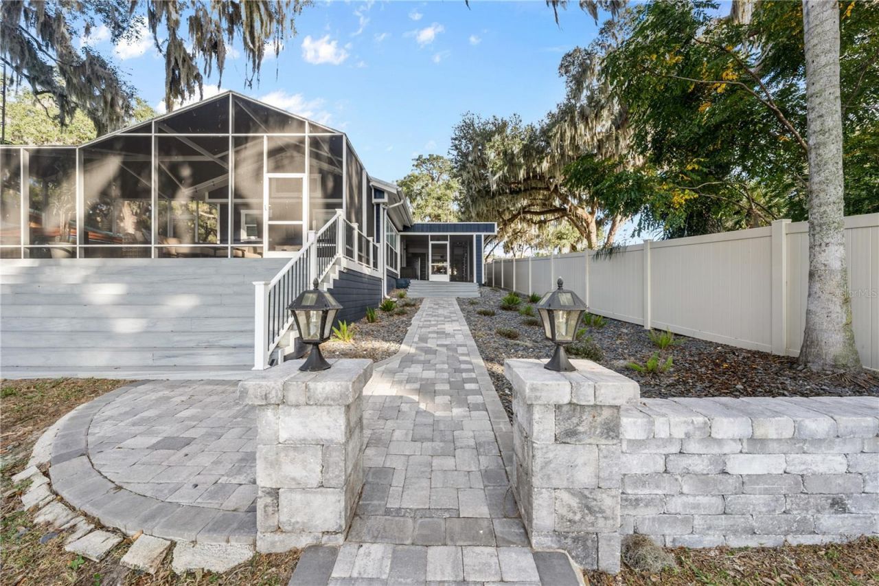 15340 SE 140th Avenue Road, Weirsdale, FL 32195 Photo