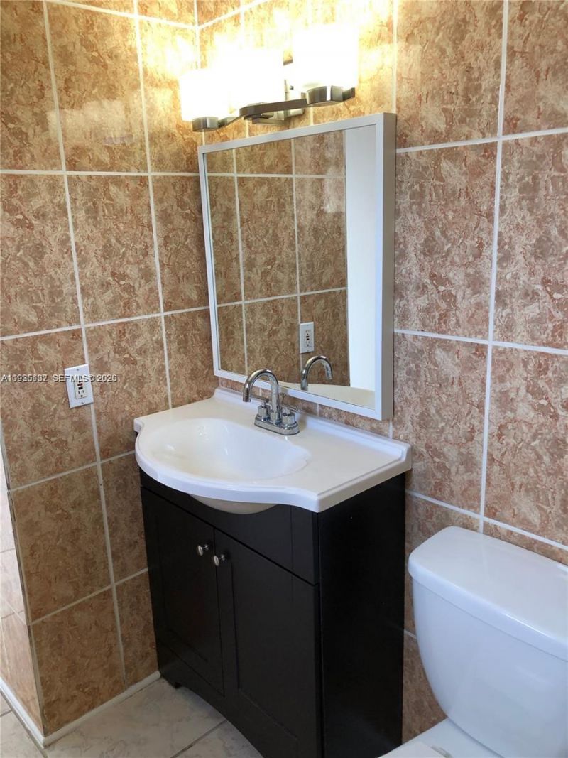 444 SW 4th St , Unit 404, Miami, FL 33130 Photo