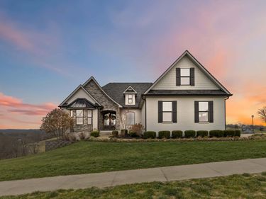 300 Prestwick Circle, Richmond, KY 40475