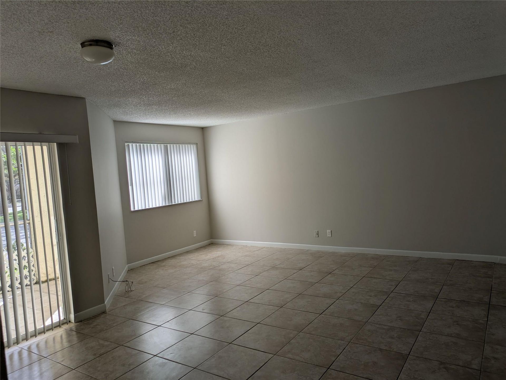 9799 Westview Drive, Unit 1012, Coral Springs, FL 33076 Photo