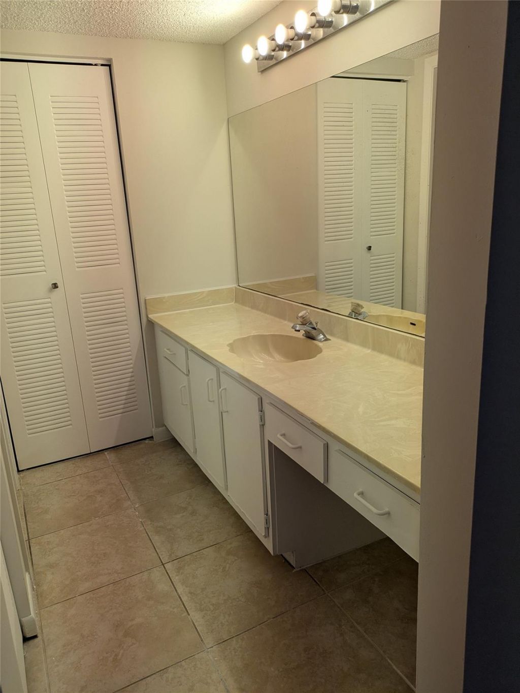 9799 Westview Drive, Unit 1012, Coral Springs, FL 33076 Photo