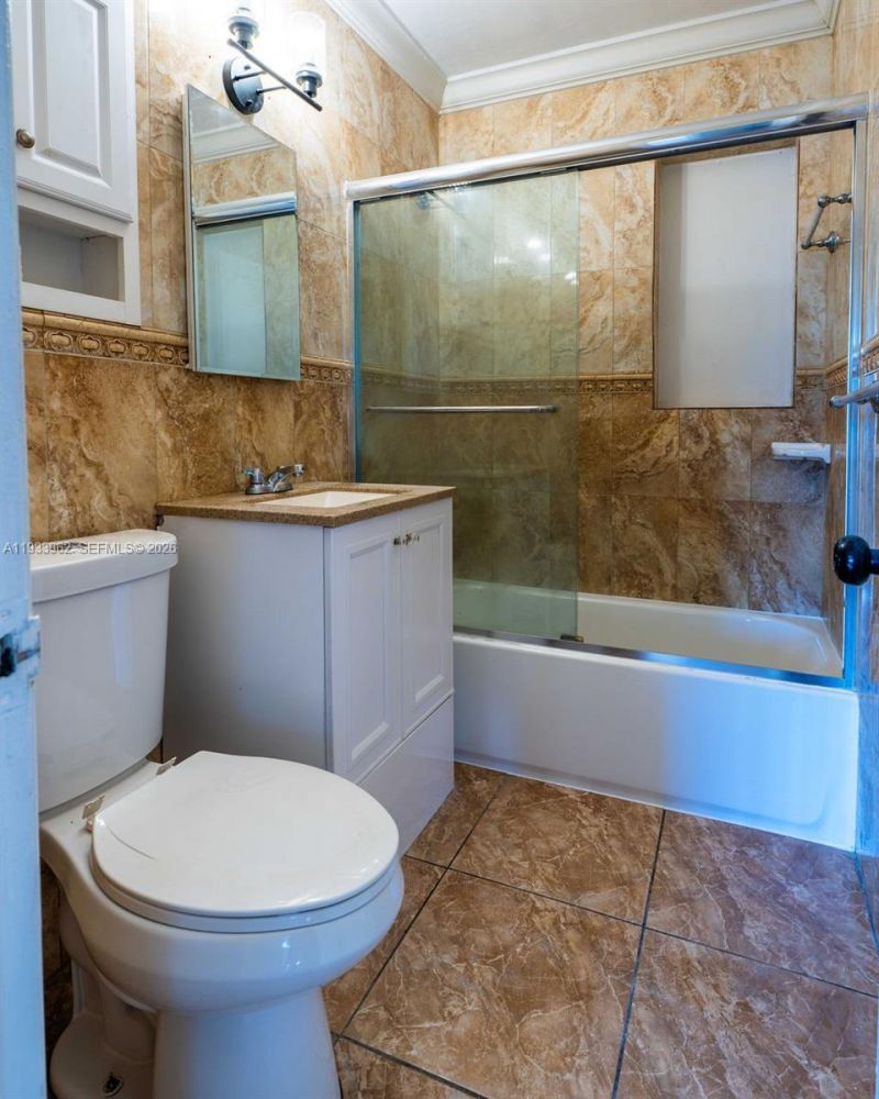 1265 NE 142nd St, North Miami, FL 33161 Photo