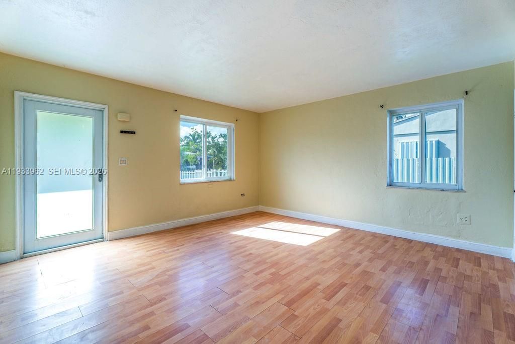 1265 NE 142nd St, North Miami, FL 33161 Photo