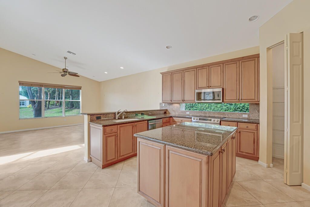 7903 Ferndale Bend Drive, Lake Worth, FL 33467 Photo