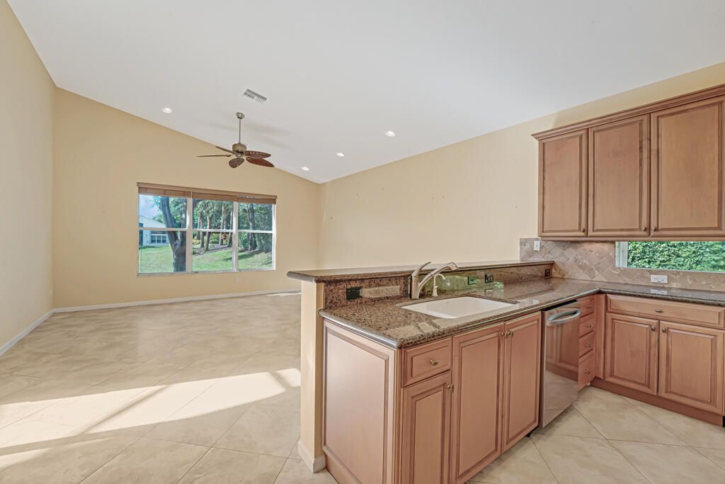 7903 Ferndale Bend Drive, Lake Worth, FL 33467 Photo