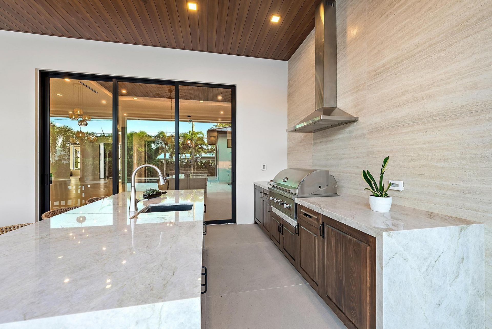 247 Seville Road, West Palm Beach, FL 33405 Photo