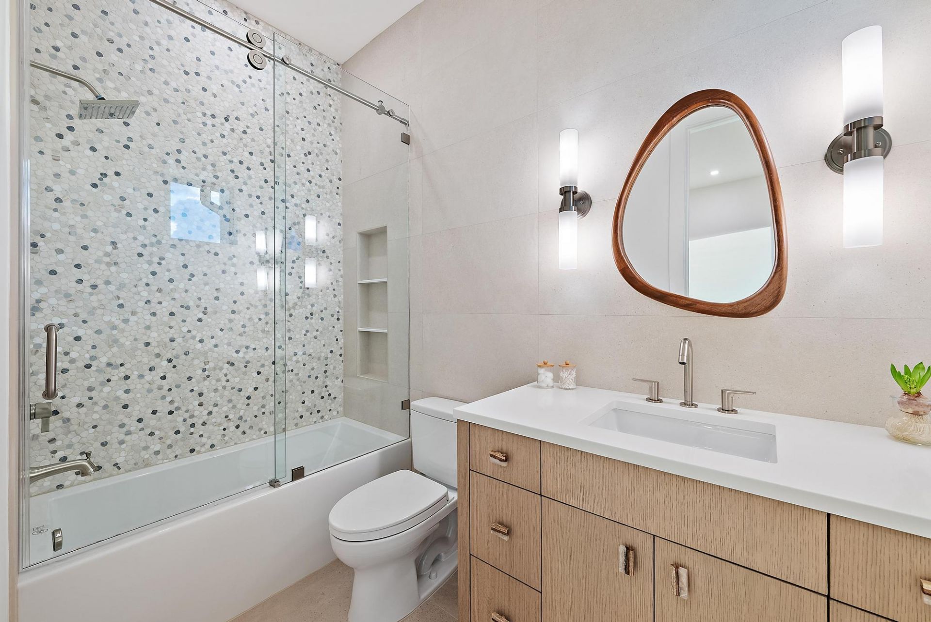 247 Seville Road, West Palm Beach, FL 33405 Photo