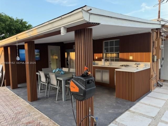 6190 W 14th Ave, Hialeah, FL 33012 Photo