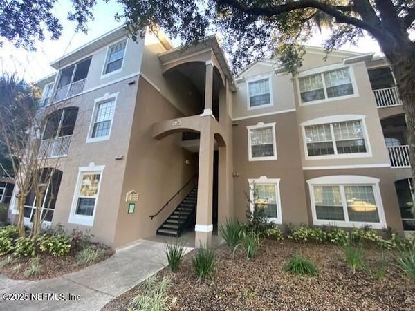 10550 BAYMEADOWS Road, Unit 327, Jacksonville, FL 32256