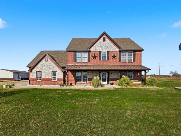 102 Van Meter Drive, Aurora, TX 76078