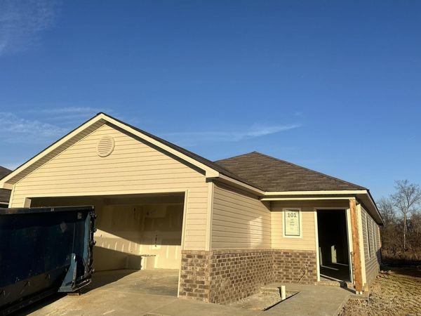 110 Sofia Drive, Maumelle, AR 72113