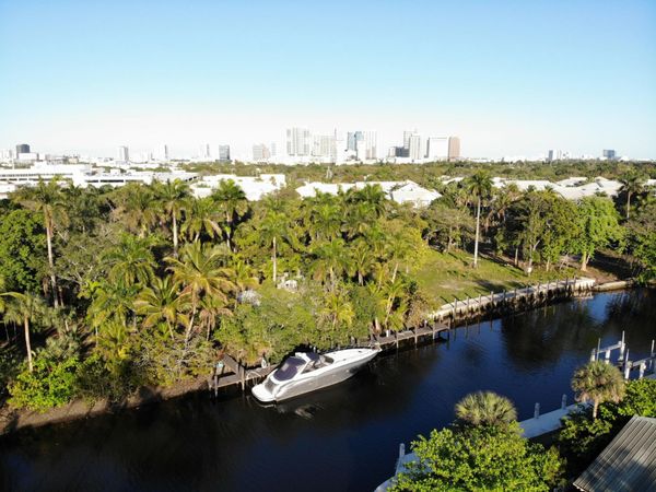 291 SW 14 Way, Fort Lauderdale, FL 33312