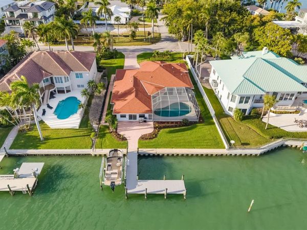 480 CLEVELAND DRIVE, SARASOTA, FL 34236