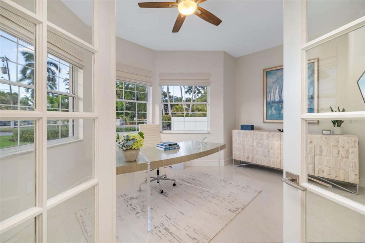 480 Cleveland Drive, Sarasota, FL 34236 Photo