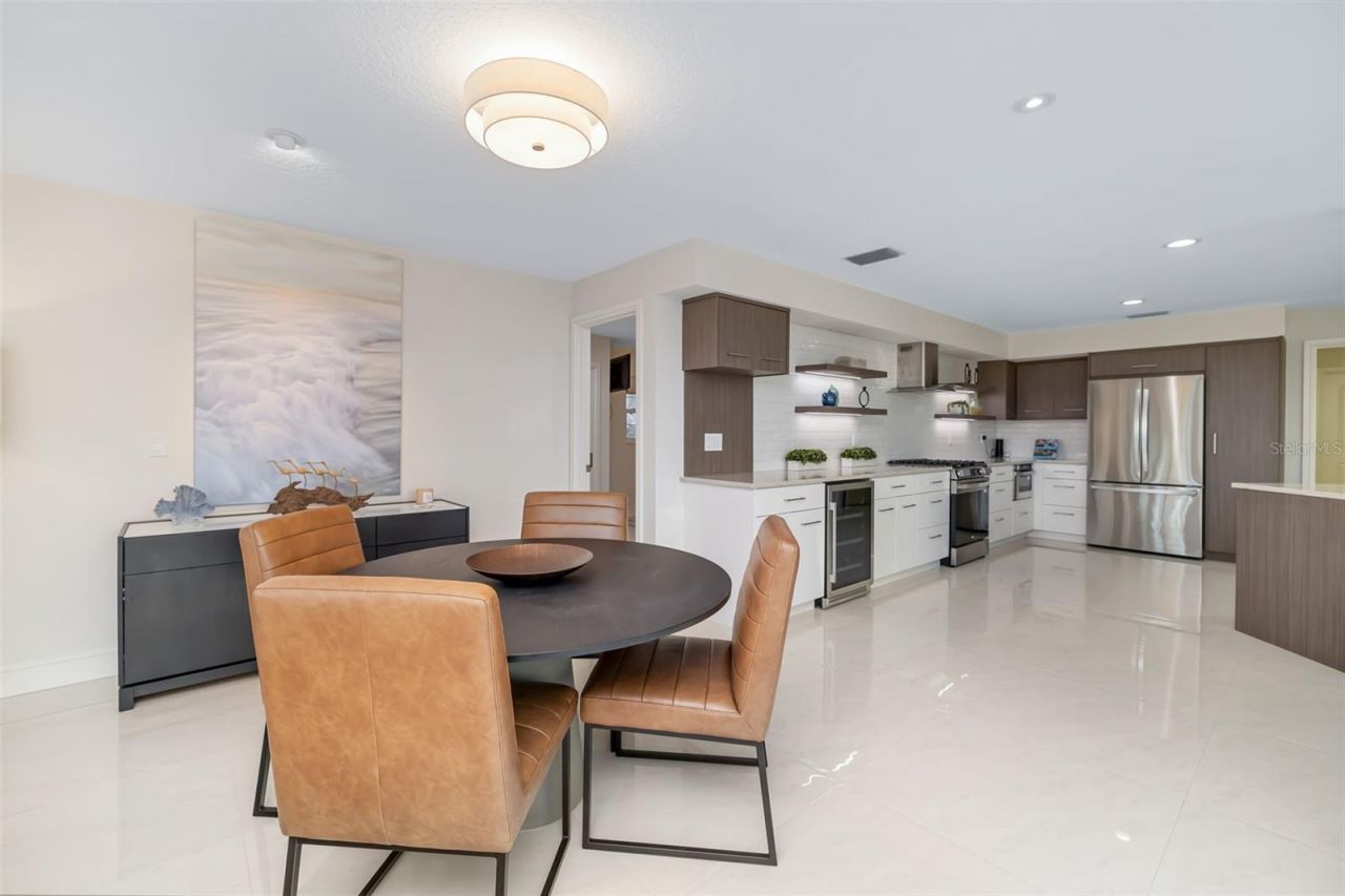 480 Cleveland Drive, Sarasota, FL 34236 Photo