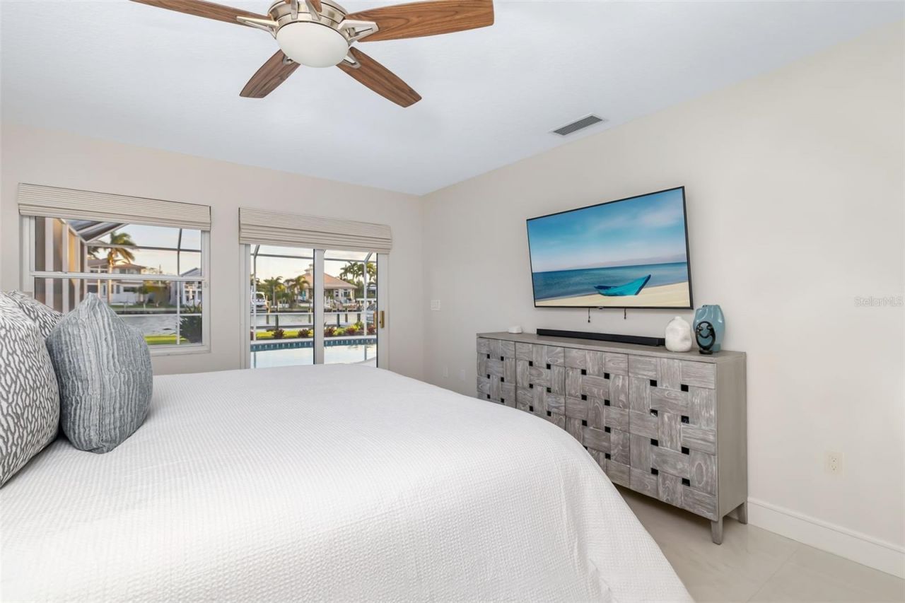 480 Cleveland Drive, Sarasota, FL 34236 Photo