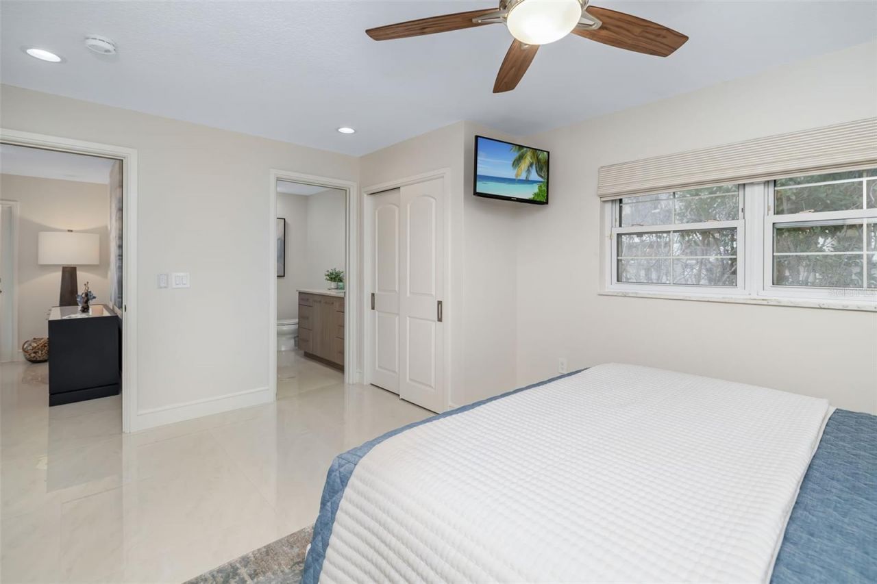 480 Cleveland Drive, Sarasota, FL 34236 Photo