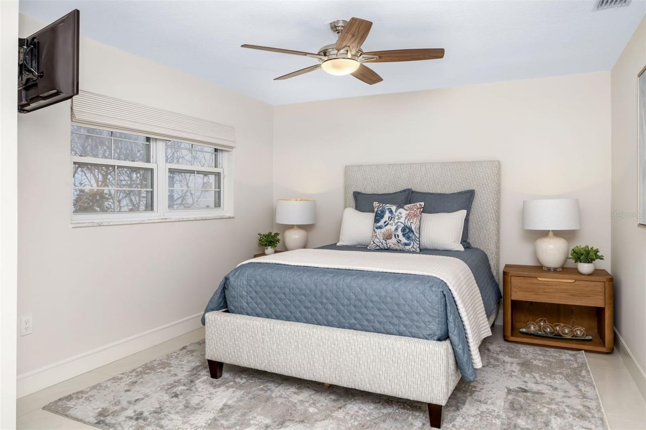 480 Cleveland Drive, Sarasota, FL 34236 Photo