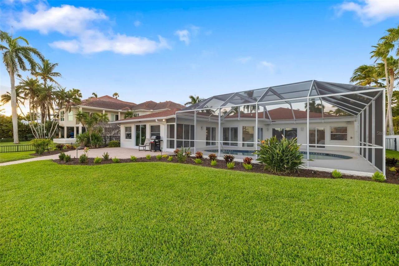 480 Cleveland Drive, Sarasota, FL 34236 Photo