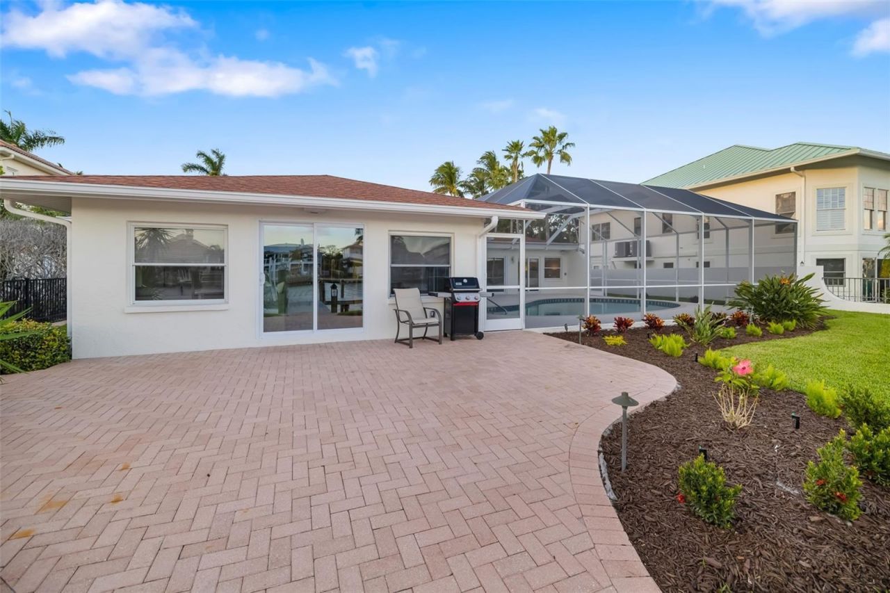 480 Cleveland Drive, Sarasota, FL 34236 Photo