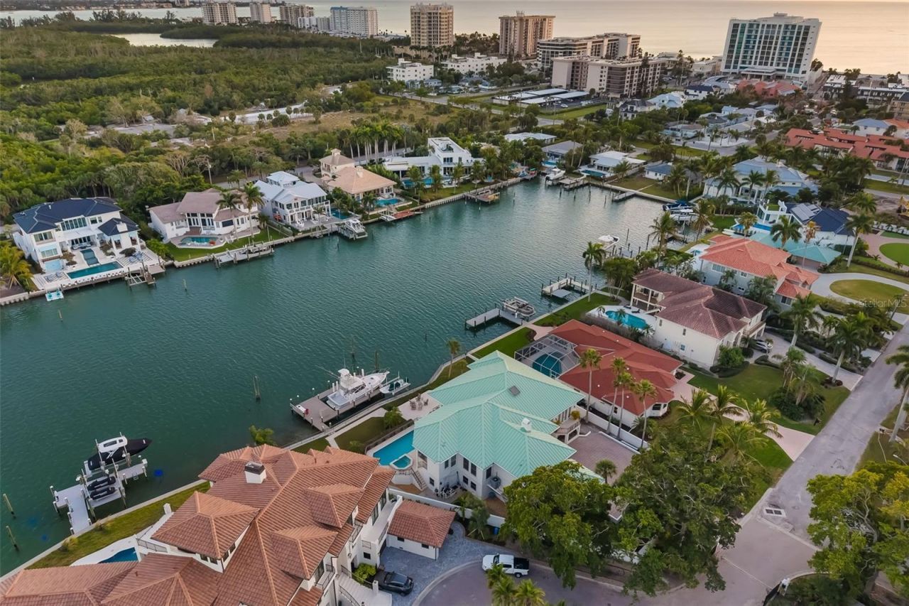 480 Cleveland Drive, Sarasota, FL 34236 Photo