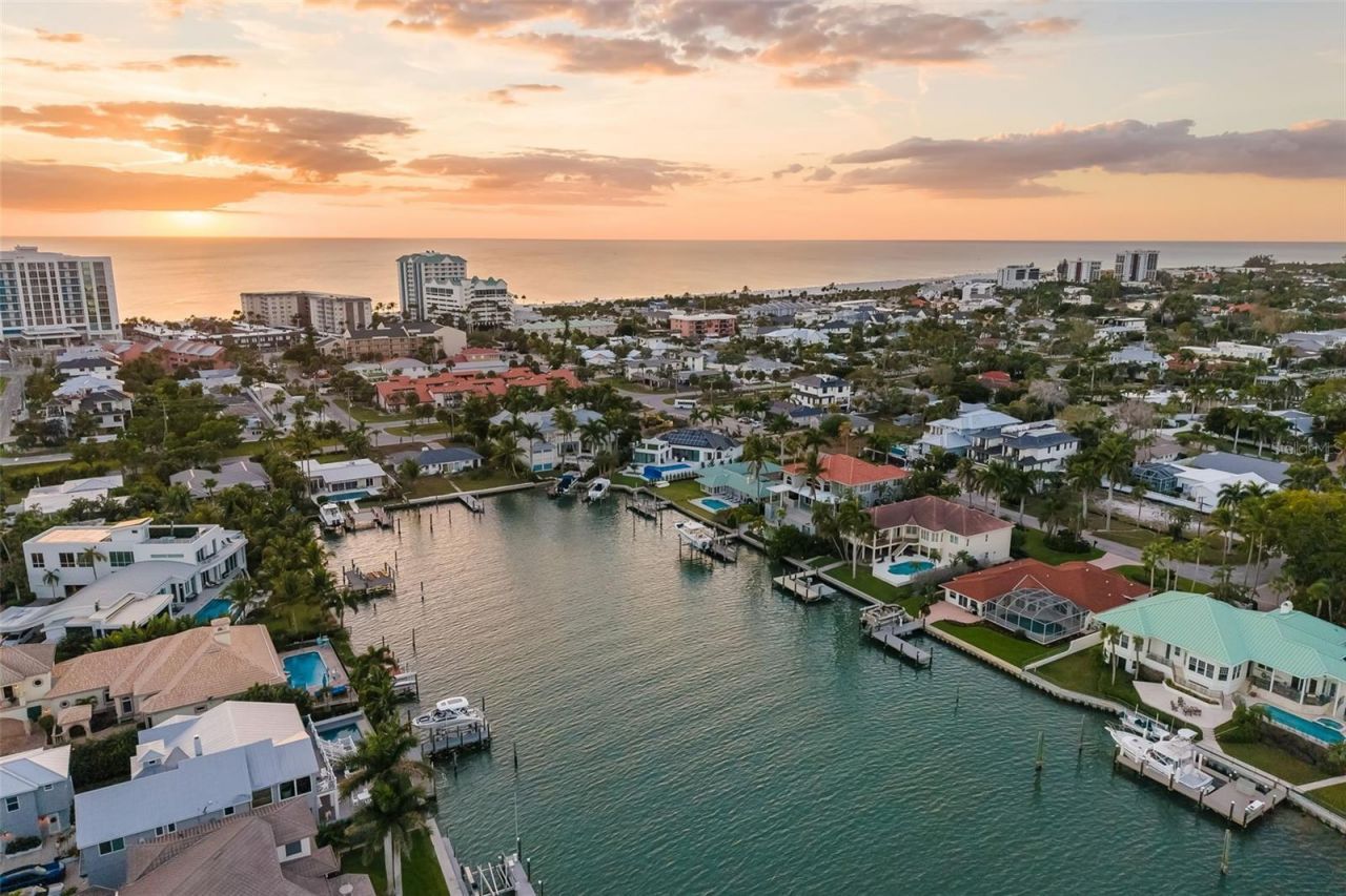 480 Cleveland Drive, Sarasota, FL 34236 Photo