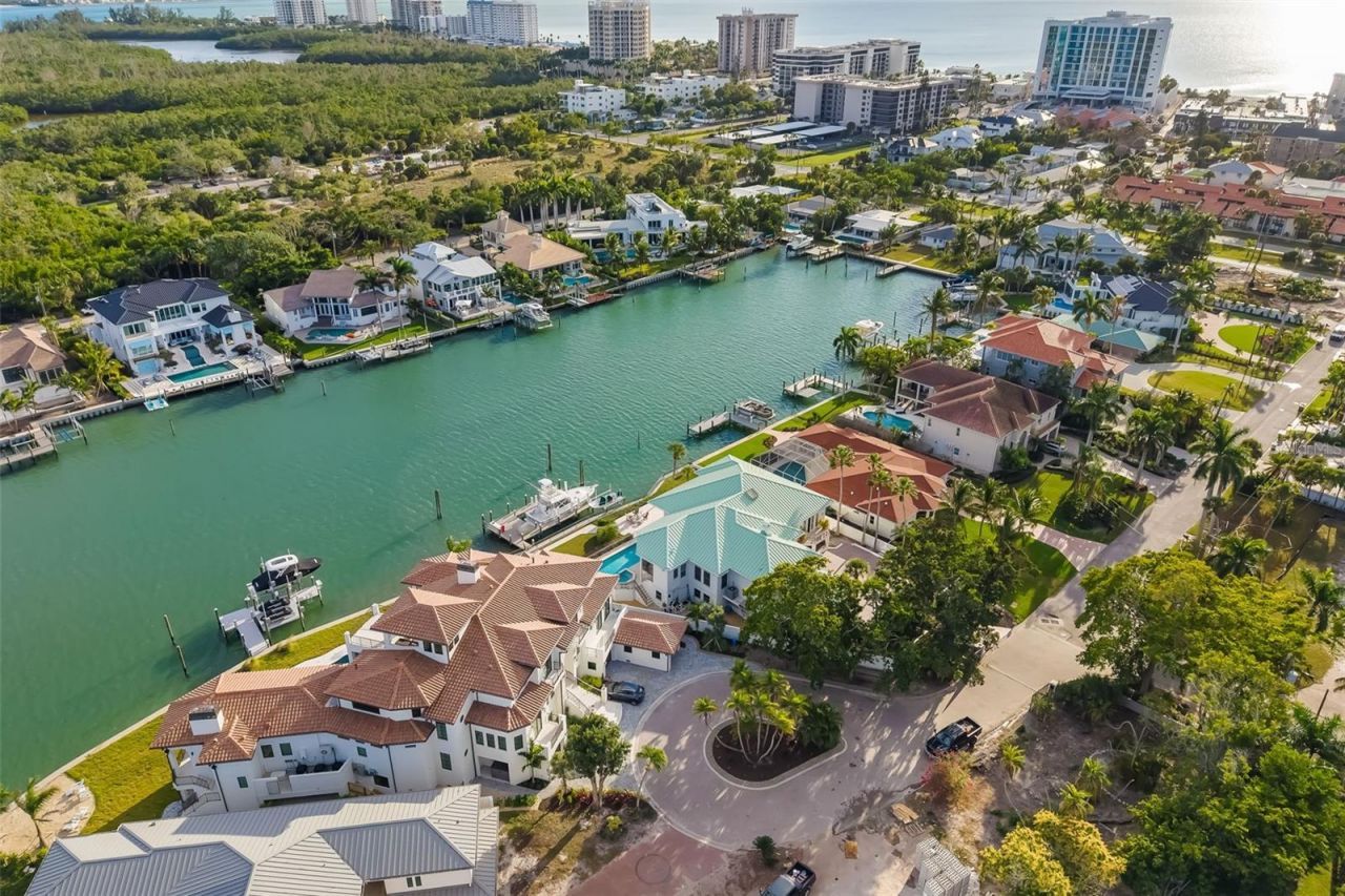 480 Cleveland Drive, Sarasota, FL 34236 Photo