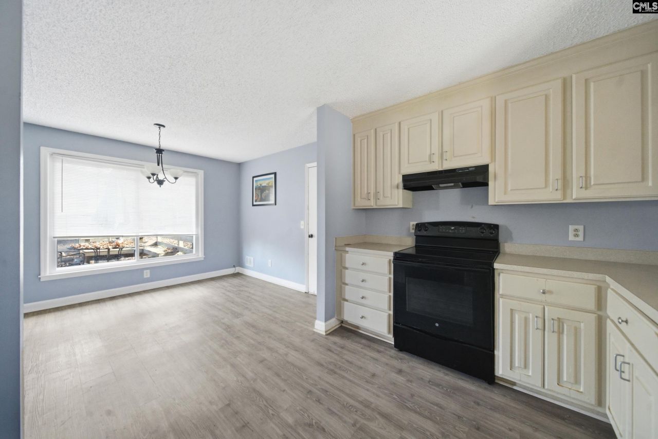 204 Ashwood Drive Photo 16