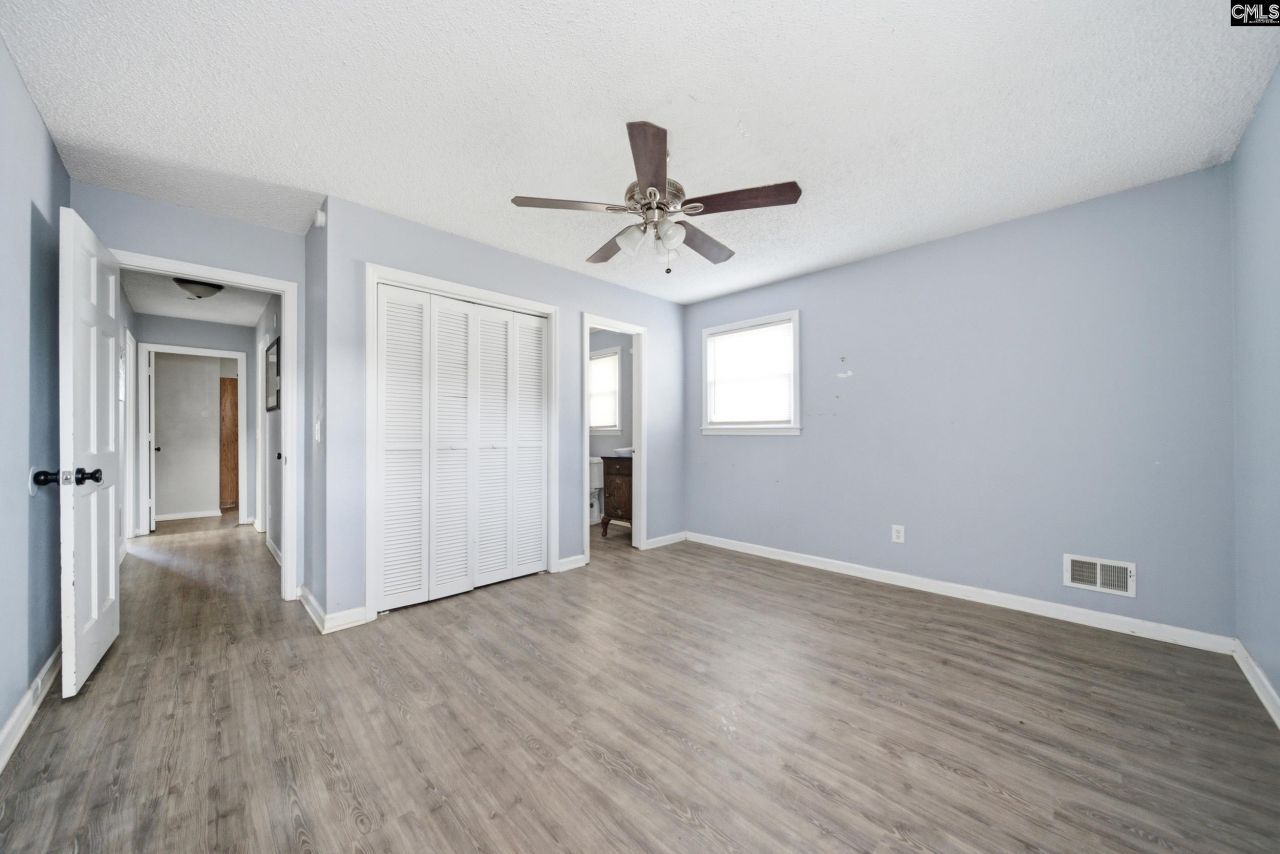 204 Ashwood Drive Photo 18