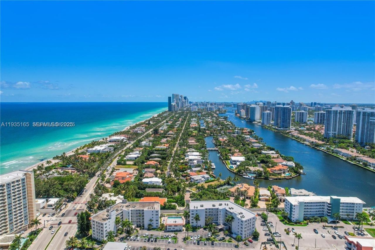 3181 S Ocean Dr, Unit 302, Hallandale Beach, FL 33009 Photo