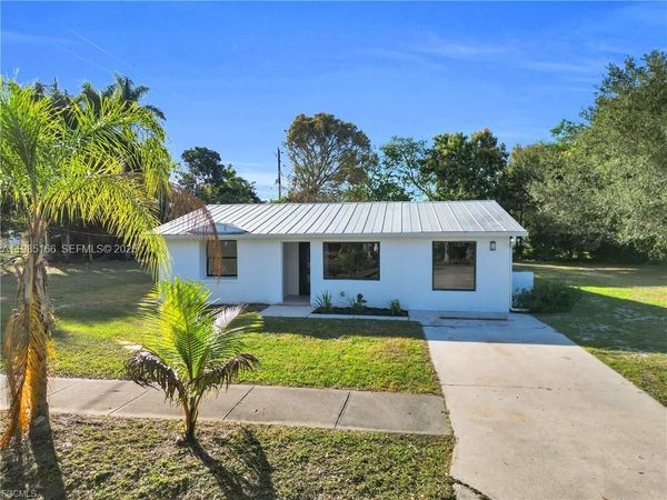 356 New York Drive, Fort Myers, FL 33905
