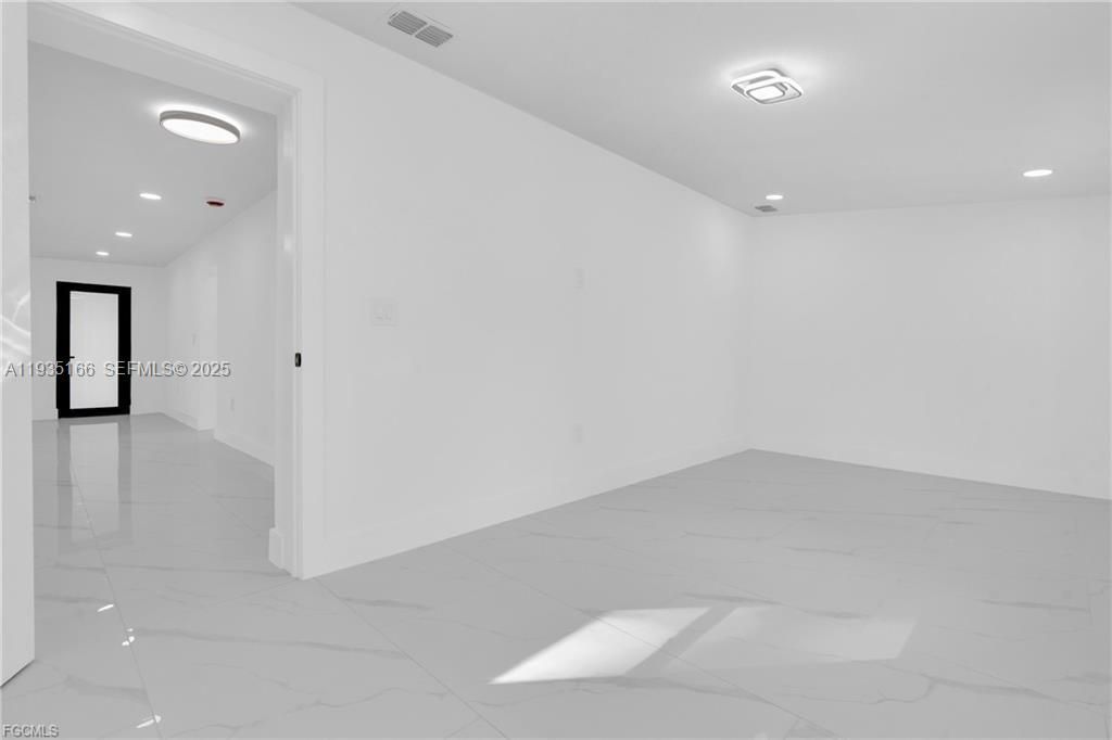 356 New York Drive, Fort Myers, FL 33905 Photo